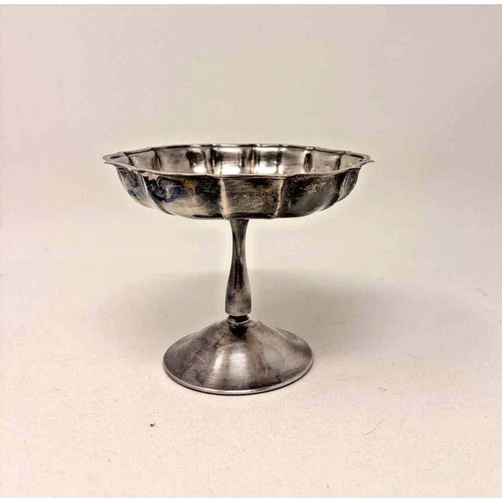 Vintage Chippendale International Silver Co Silverplate Pedestal Candy Dish Bowl